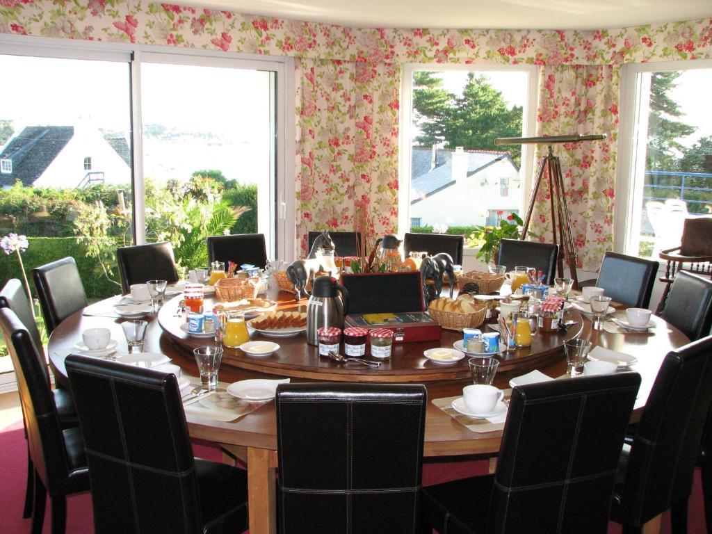 L'Escale Evel Er Ger Bed & Breakfast Locquirec Ngoại thất bức ảnh
